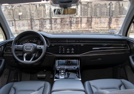 Nội thất xe Audi Q7 2020