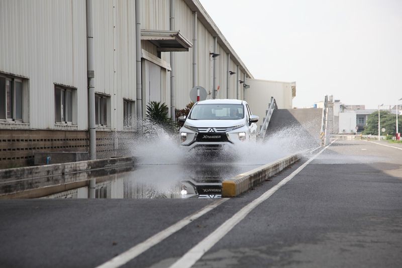 Mitsubishi Xpander AT 2020 lắp ráp trong nước