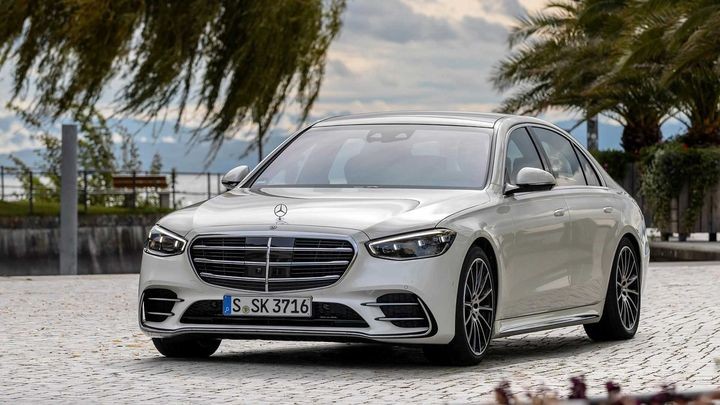 Discontinued SClass W222 S 350D 20182020 on road Price   MercedesBenz SClass W222 S 350D 20182020 Features  Specs