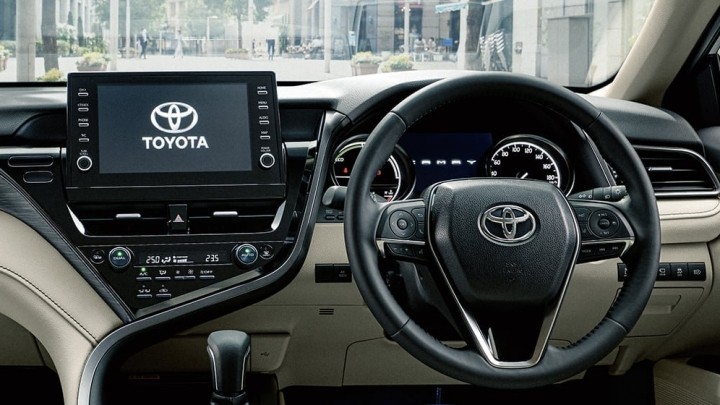 Toyota Camry 2021 chính thức ra mắt tại Nhật Bản với giá từ 33.200 USD