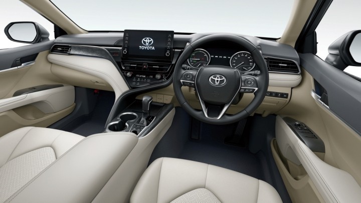 Toyota Camry 2021 chính thức ra mắt tại Nhật Bản với giá từ 33.200 USD