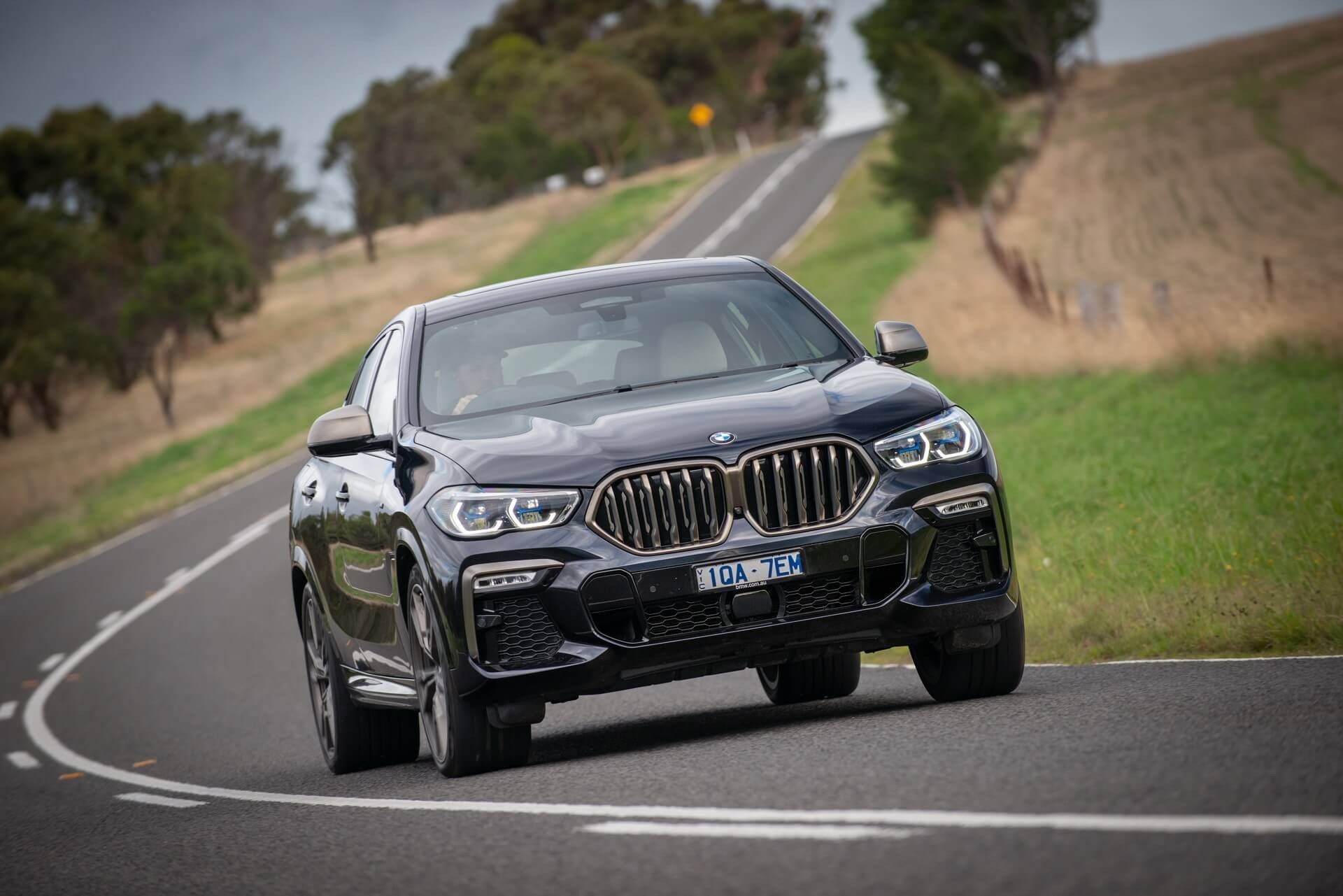 Review chi tiết BMW X6 2023