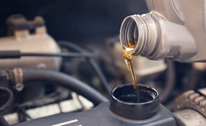 5 yếu tố cần cân nhắc khi lựa chọn dầu nhớt động cơ