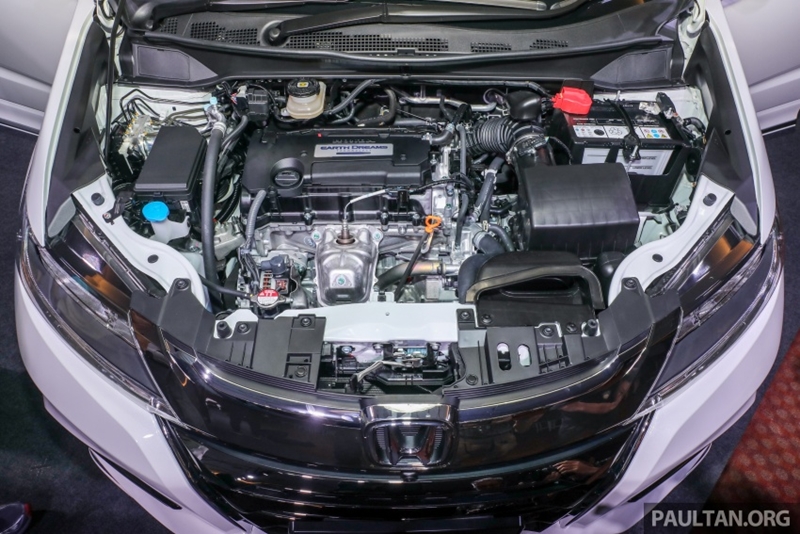 Honda Odyssey 2018 facelift ra mắt thị trường Malaysia với giá từ 254.800 ringgit (tương đương 1,48 tỷ VND)