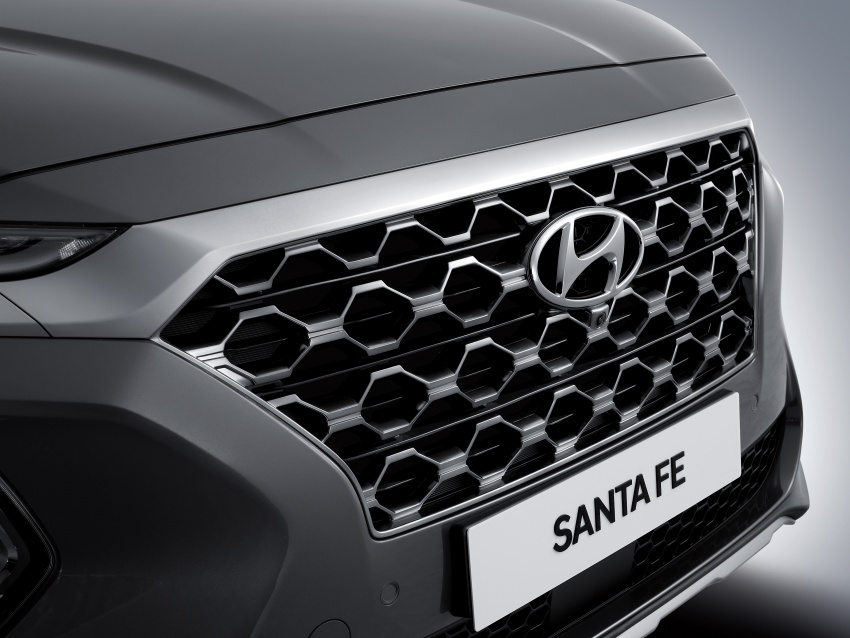 Cận cảnh Hyundai SantaFe 2019 vừa ra mắt