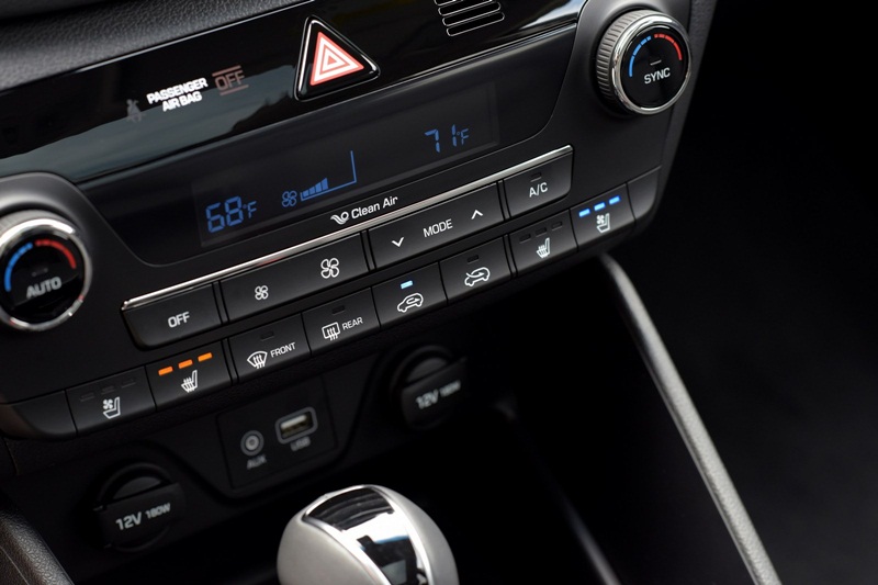 Đấu Honda CR-V, Hyundai Tucson 2018 bổ sung nhiều trang bị hiện đại