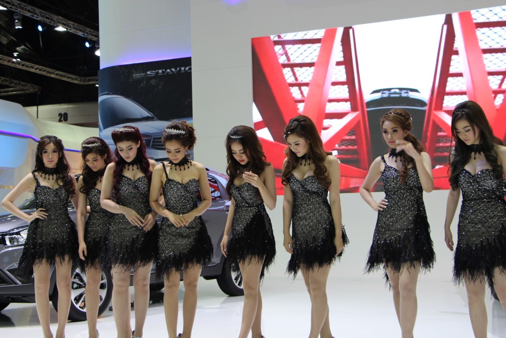 Ngắm dàn người đẹp tại Bangkok Motor Show 2015