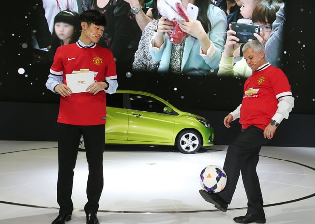 Park Ji Sung đồng hành cùng Chevrolet tại Seoul Motor Show 2015 
