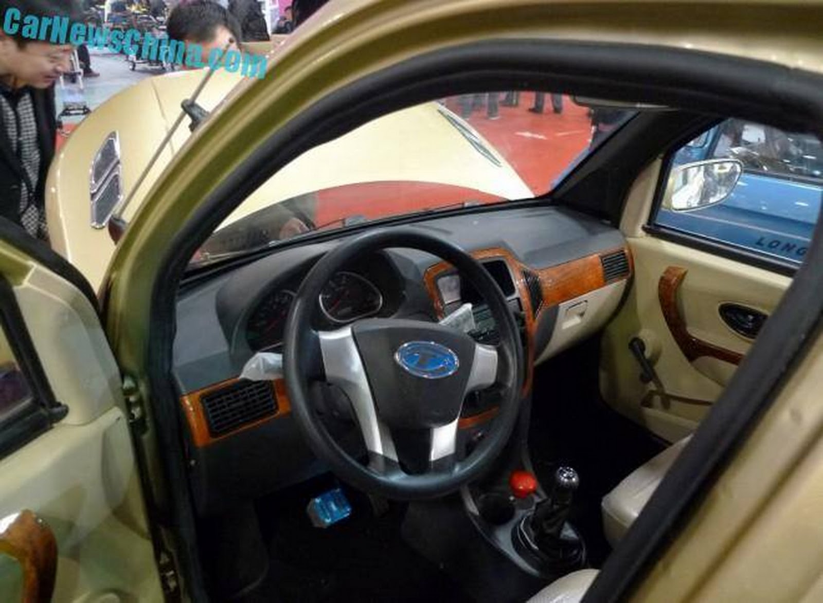 Trung Quốc trình làng xe điện Yuelang X1 “nhái” thiết kế Range Rover
