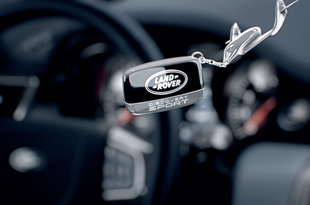 Land Rover Discovery Sport 2015 lộ diện với hình ảnh nội thất hiện đại và sang trọng