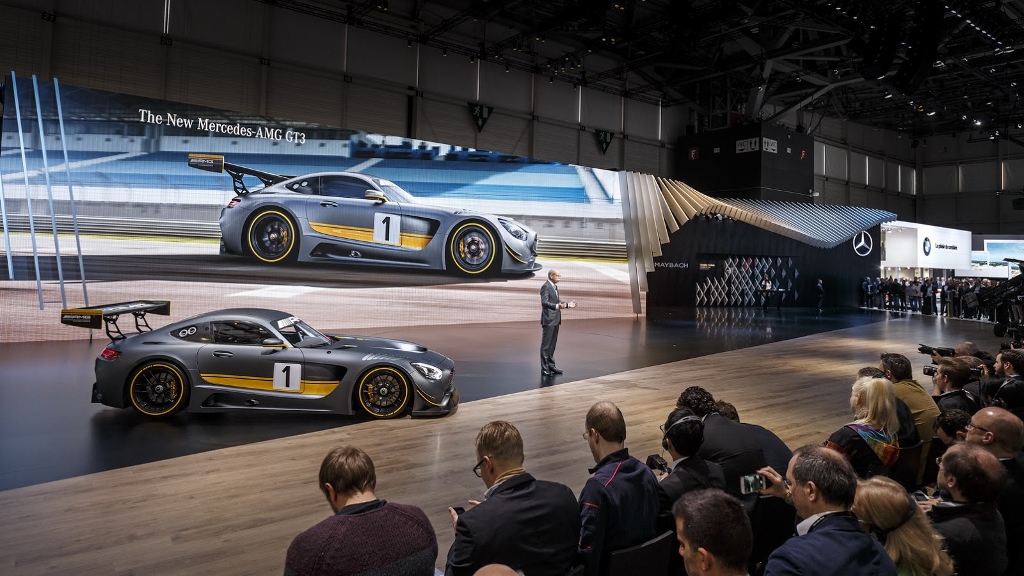 Mercedes-Maybach Pullman và AMG GT3 đồng loạt hạ cánh tại Geneva Motor Show 2015