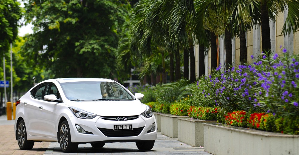 2014 Hyundai Elantra Review  Ratings  Edmunds