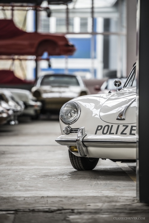 Lạc vào xưởng phục chế Porsche lớn nhất thế giới