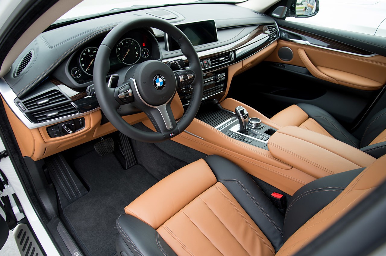BMW X6: Đơn giản là không có đối thủ