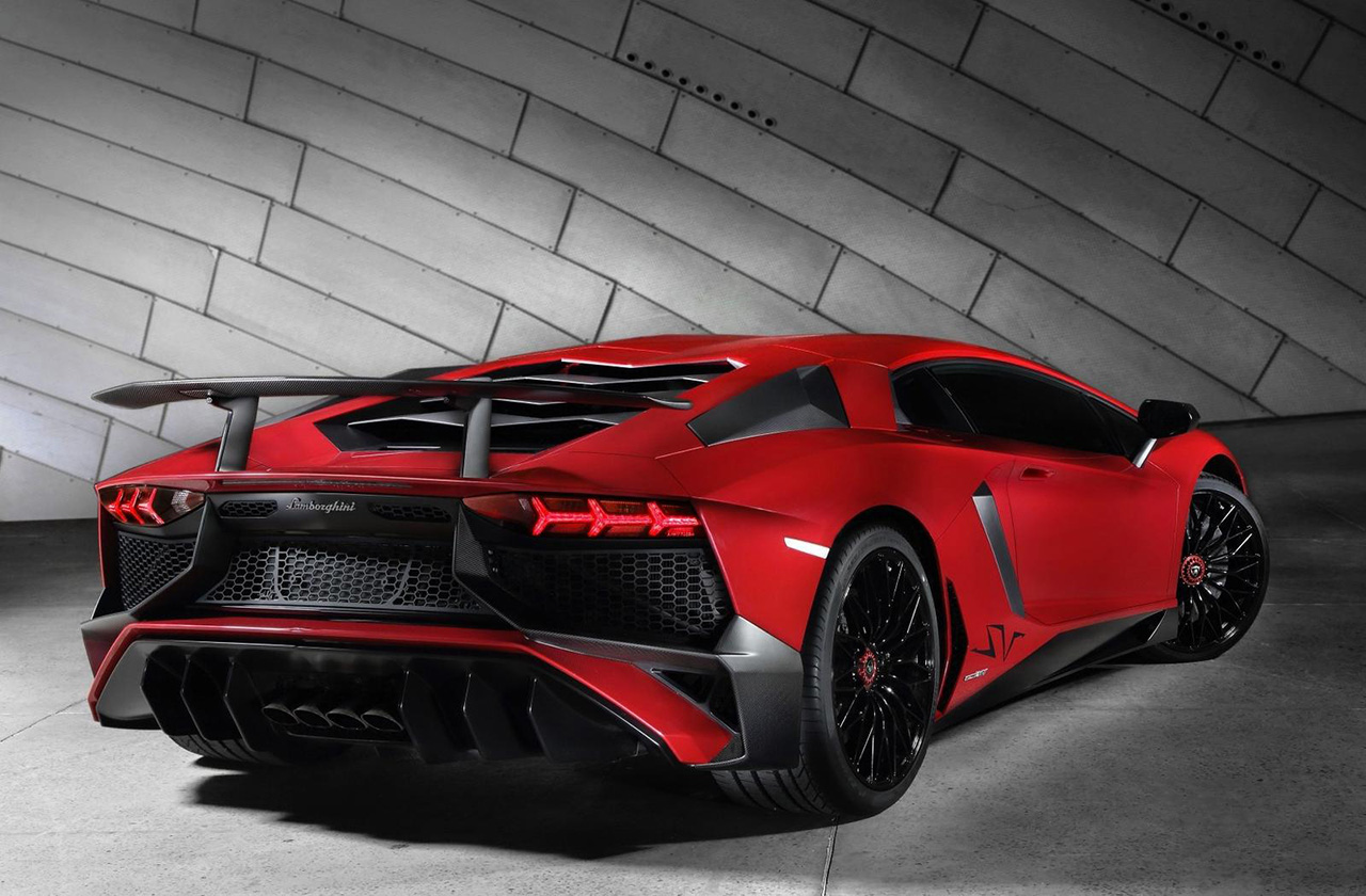 Lamborghini chính thức công bố giá bán Aventador SV tại Mỹ