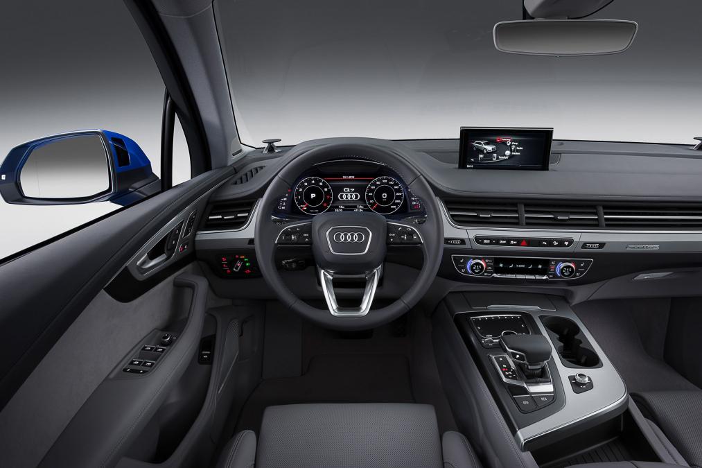 SUV Audi Q7 2015 có giá từ 64.125 USD