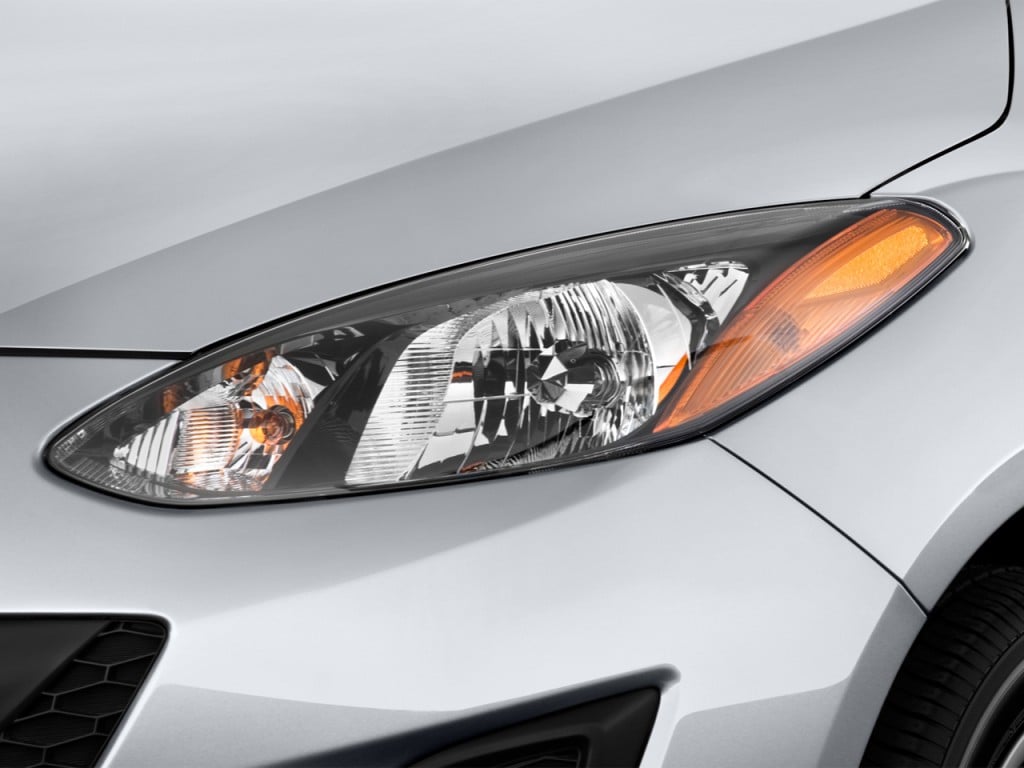 Mazda 2S 2014 - Tăng tiện nghi, thêm ưu đãi