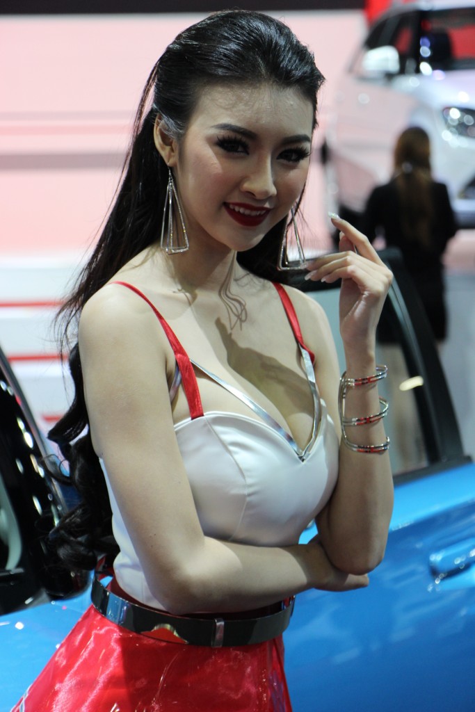 Ngắm dàn người đẹp tại Bangkok Motor Show 2015