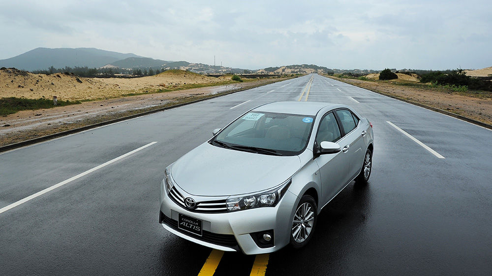 Lộ hình ảnh về phiên bản nâng cấp của Toyota Corolla Altis