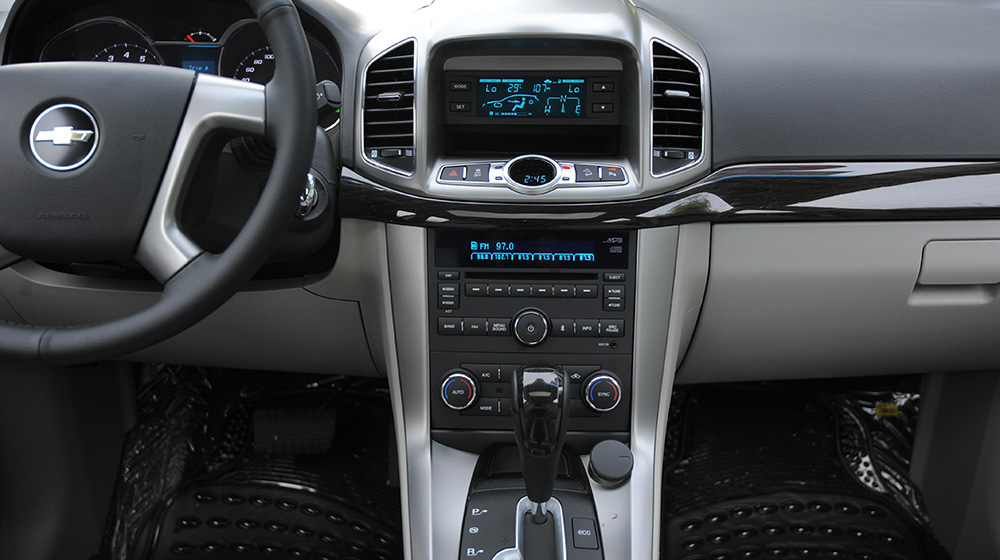 Đánh giá Chevrolet Captiva LTZ 2014 qua hành trình 1000km
