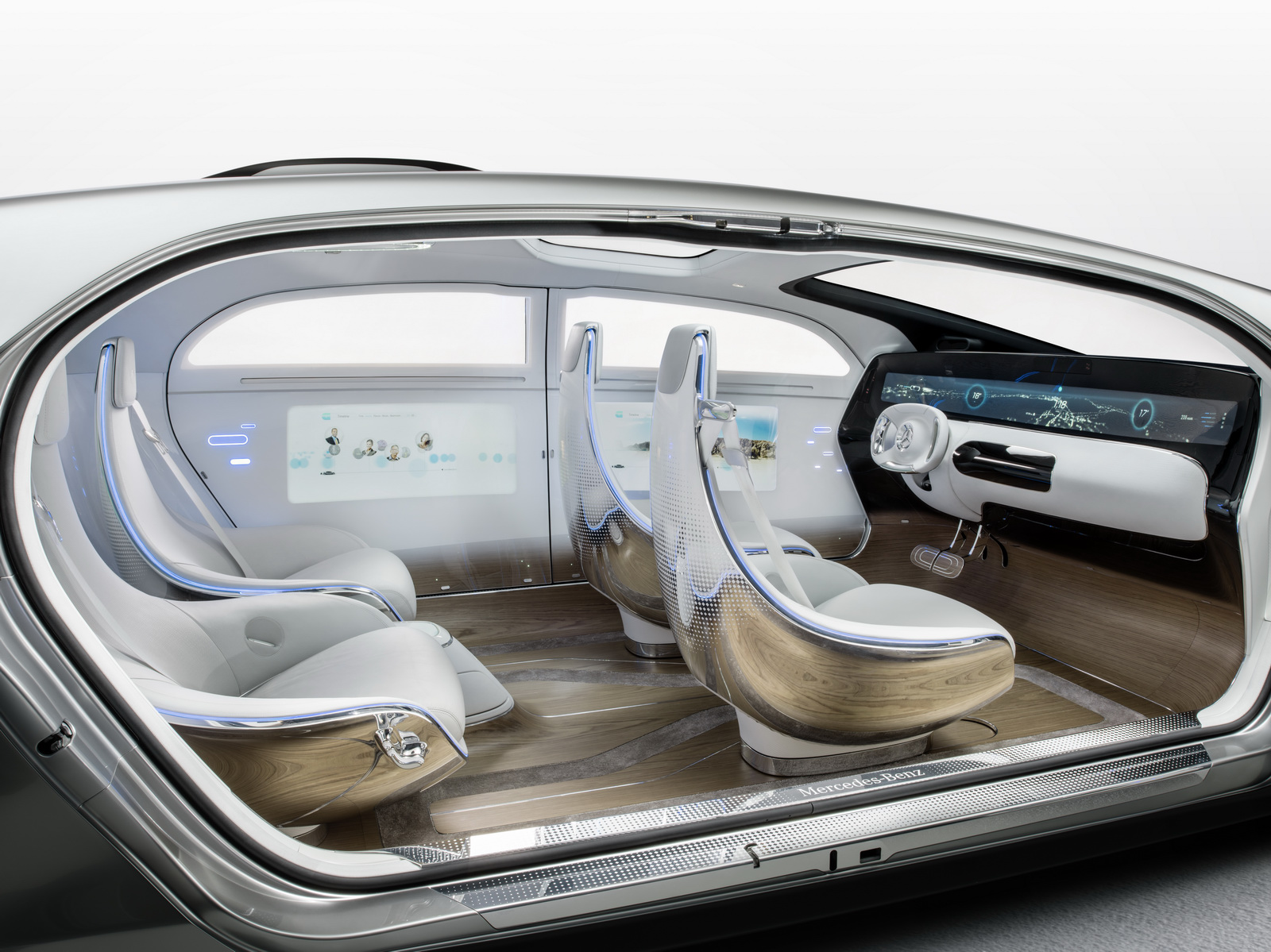 F 015 - Xe sang tự lái của Mercedes-Benz ra mắt tại triển lãm CES 2015