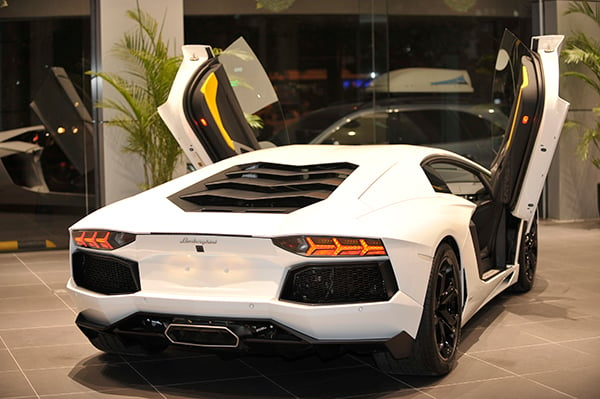 Lamborghini Aventador chính hãng đầu tiên tại Việt Nam
