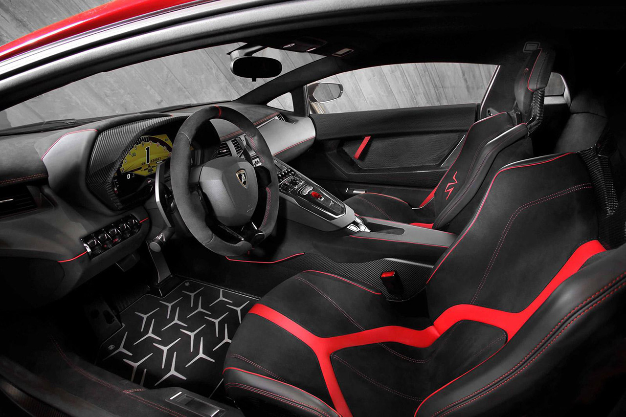 Lamborghini chính thức công bố giá bán Aventador SV tại Mỹ