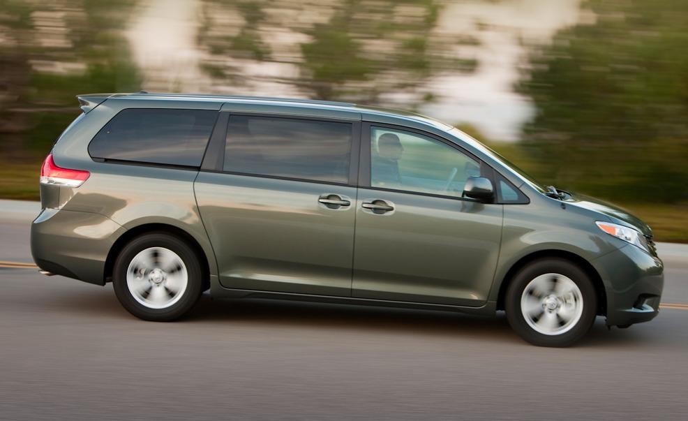 Videos on YouTube featuring the Toyota Sienna SE.
