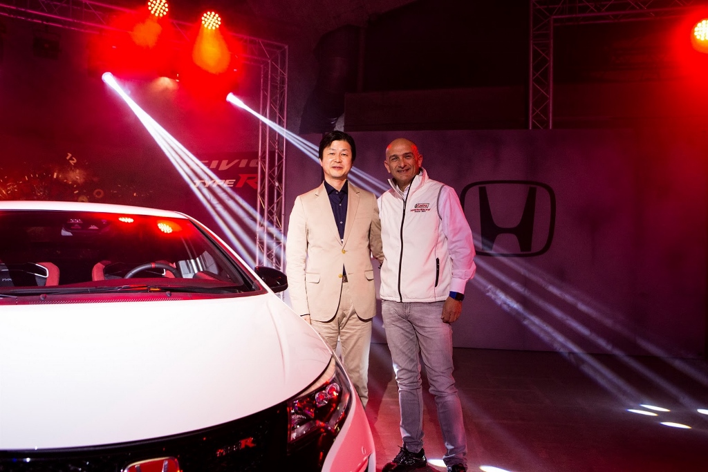 Geneva Motor Show 2015: Honda trình làng chiếc Civic Type R thể thao mạnh mẽ