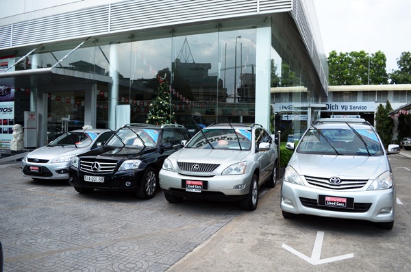 “Ăn theo” thị trường ô tô mới, giao dịch xe cũ tăng mạnh