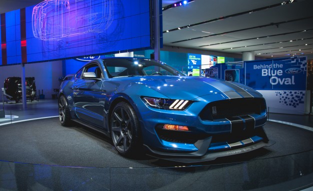 10 mẫu xe ra mắt ấn tượng nhất Detroit Auto Show 2015 (P2)