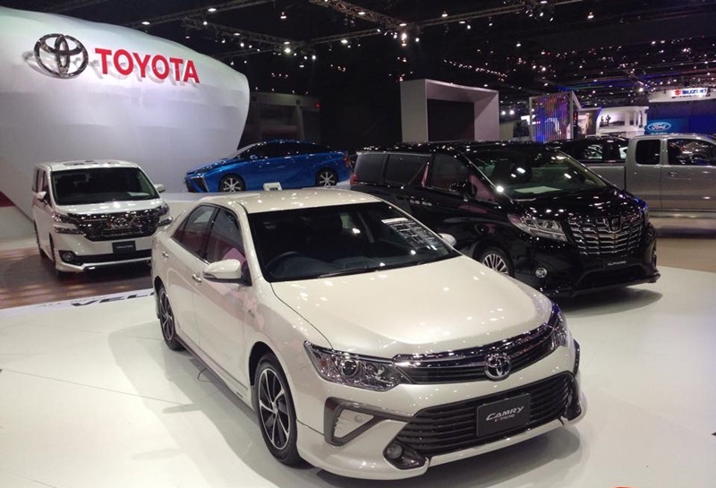 Toyota Camry 2015 sẽ làm “dậy sóng” thị trường ô tô Việt tháng 4