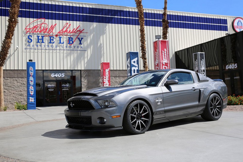 Ford Mustang 2015 mạnh mẽ hơn với gói nâng cấp Shelby Super Snake Signature Edition đặc biệt