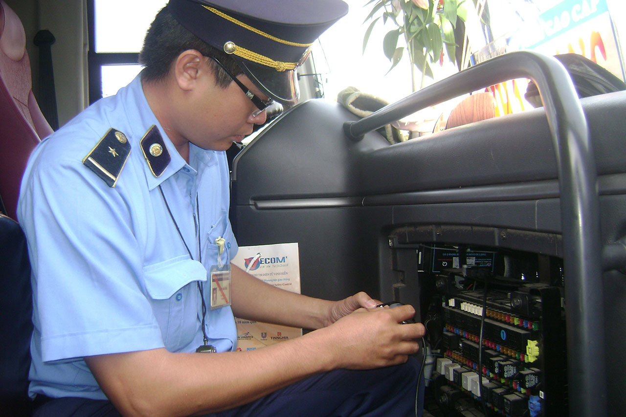 Ô tô phải lắp đặt thiết bị giám sát hành trình theo quy chuẩn của Bộ GTVT