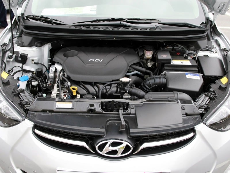 Đánh giá xe Hyundai Avante 2012
