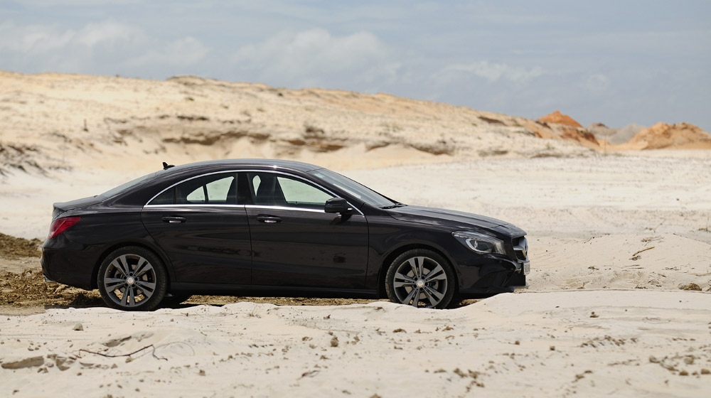 Mercedes-Benz CLA200: Xe coupe 4 cửa hoàn hảo cho giới trẻ