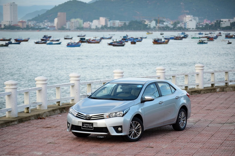 Toyota Việt Nam bán 2.868 xe trong tháng 2/2015