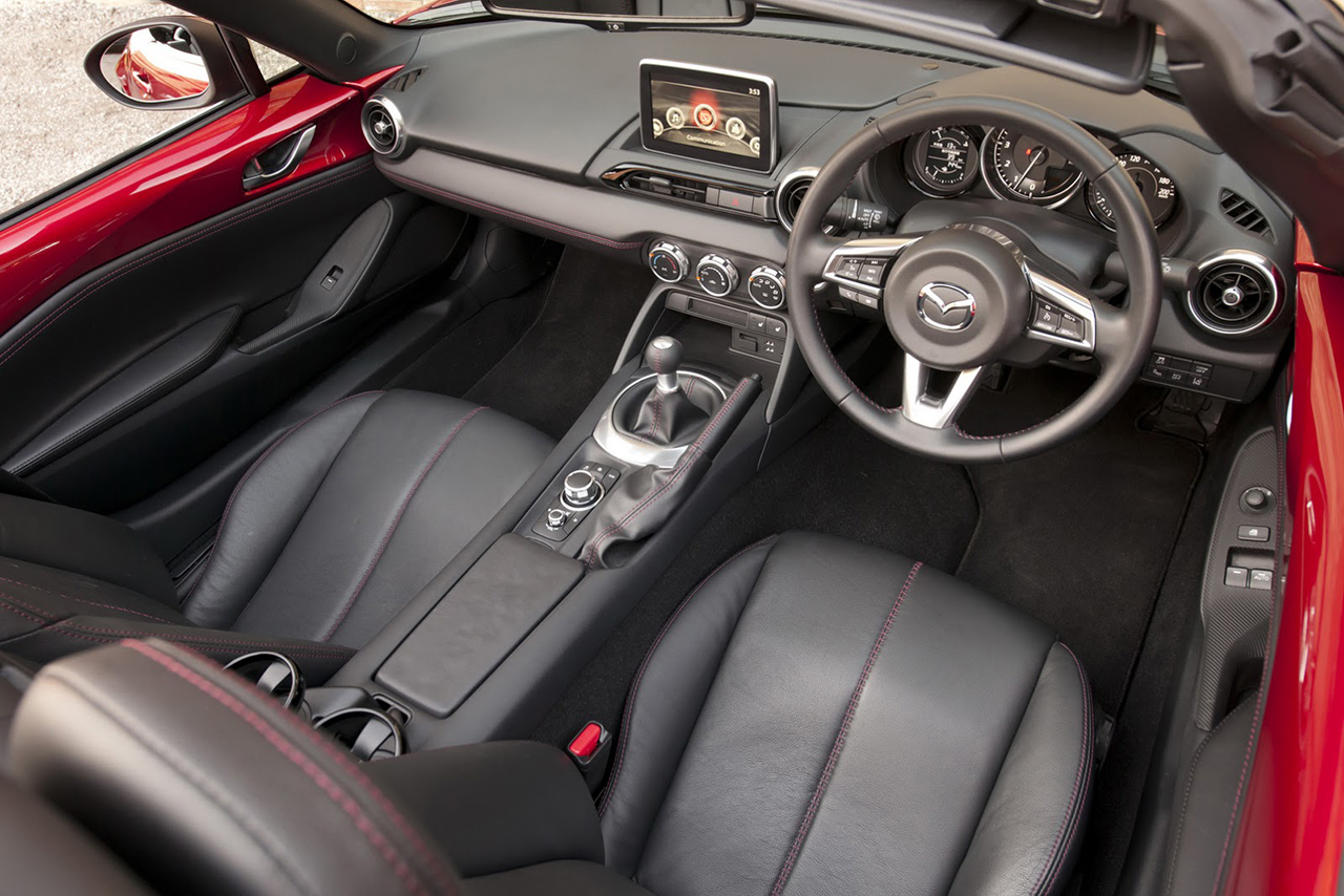 Mazda công bố giá bán MX-5/Miata thế hệ mới
