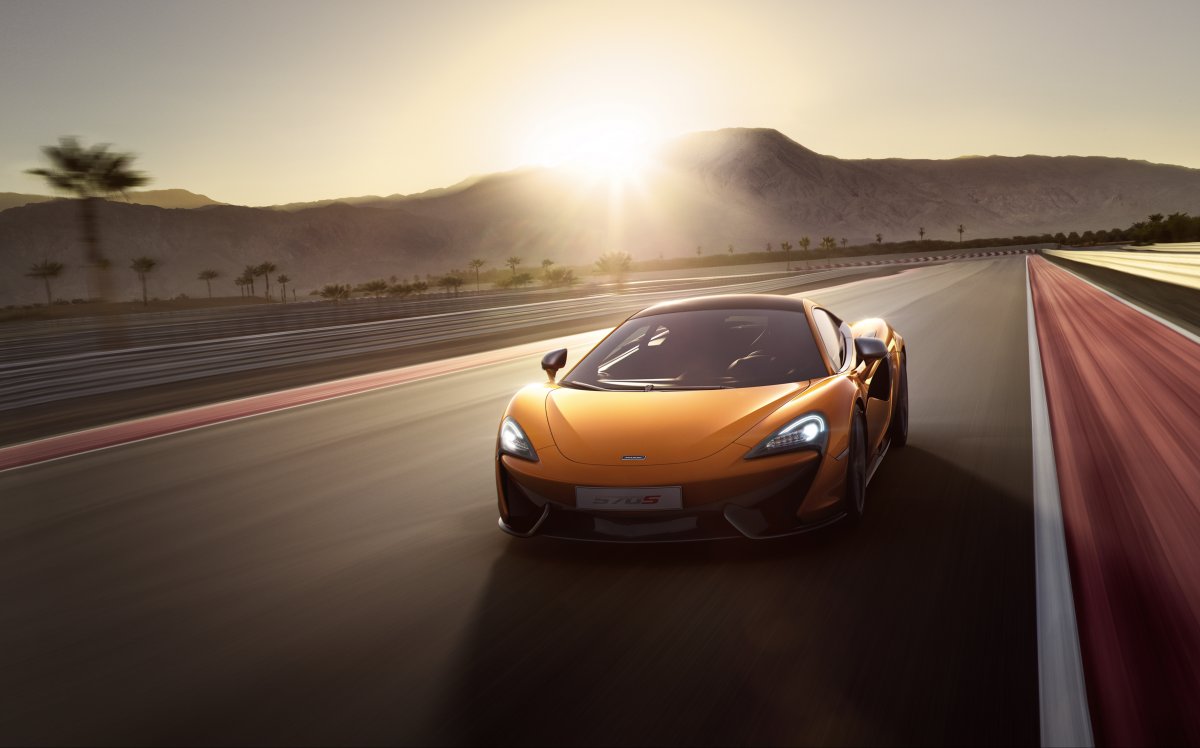 570S – Câu trả lời của McLaren đến Ferrari và Lamborghini