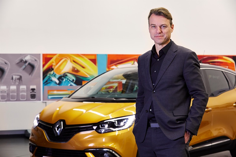 Giám đốc thiết kế của Renault được trao giải Nhà thiết kế của năm