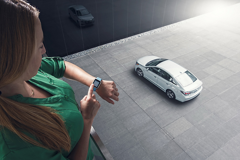 Xe Hyundai có thể điều khiển từ xa thông qua đồng hồ Apple Watch