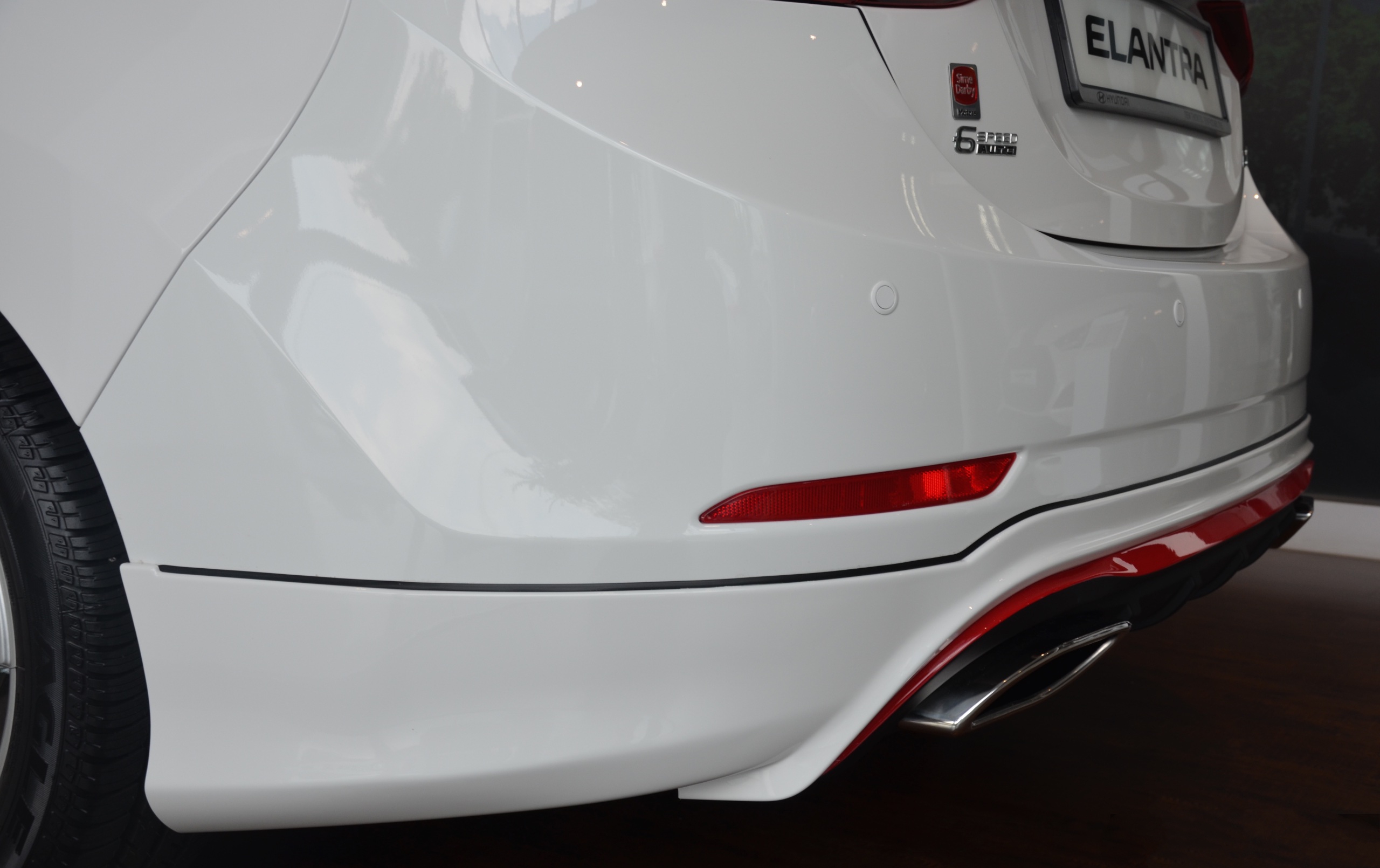 Hyundai Elantra có thêm phiên bản thể thao giá từ 24.295 USD