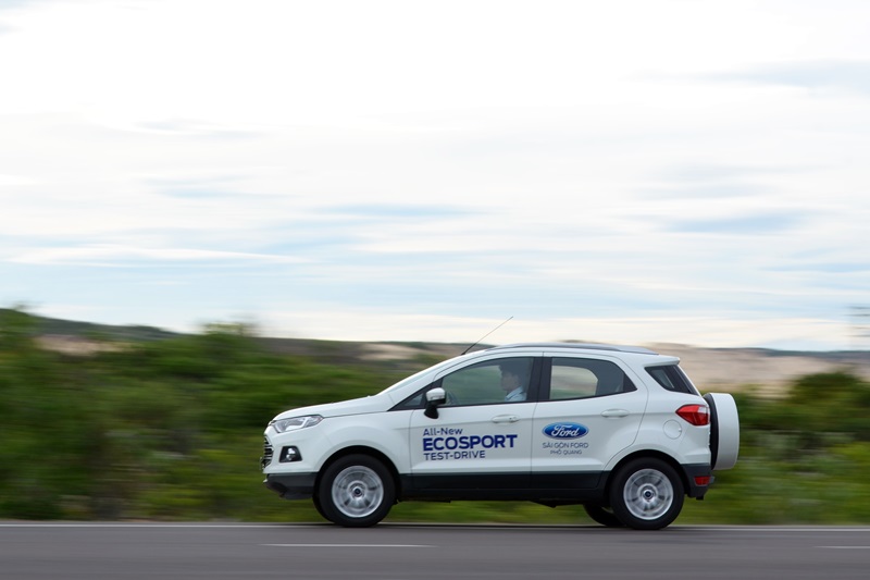 Hyundai i20 Active và Ford EcoSport: Có phá vỡ thế độc tôn?
