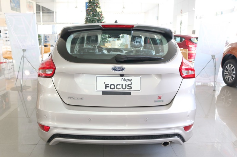 Cận cảnh Ford Focus 2016 giá từ 799 triệu đồng  tại Việt Nam