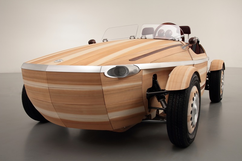 Chiêm ngưỡng xe mui trần bằng gỗ độc đáo của Toyota