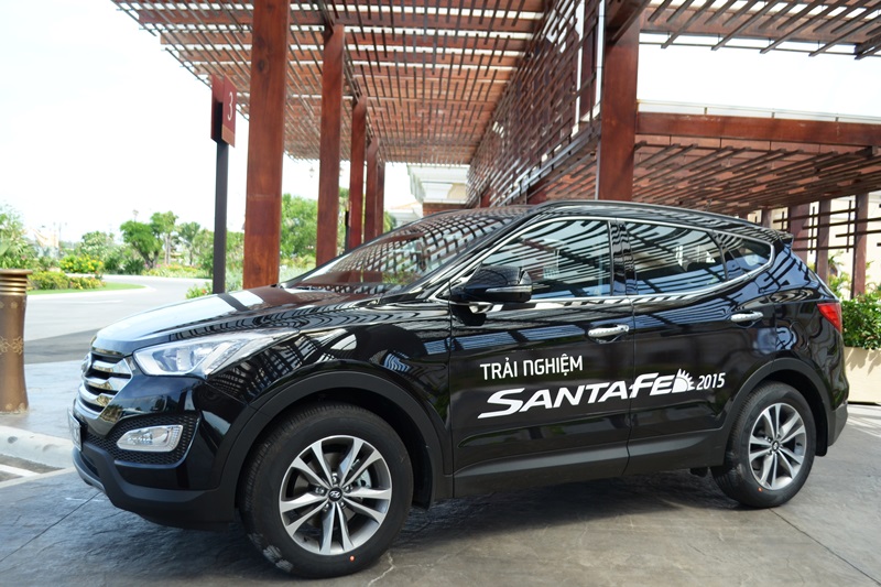 Hyundai Santa Fe có thêm bản 5 chỗ với mức giá 999 triệu đồng