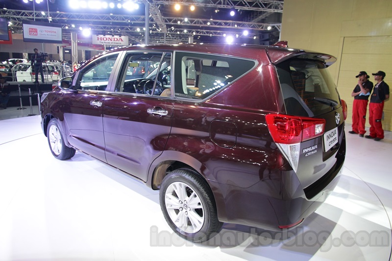 Tại Ấn Độ, Toyota Innova có giá khởi điểm khoảng 461 triệu đồng