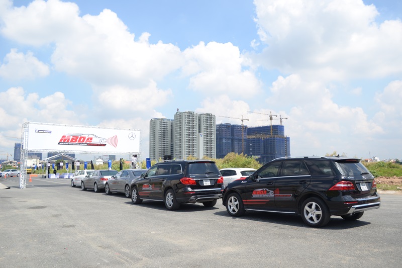 Đầu năm, các thương hiệu xe sang tại Việt Nam đồng loạt tăng giá xe