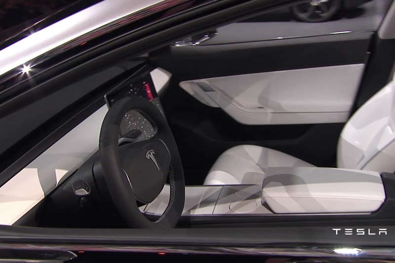 Vừa ra mắt, Tesla Model 3 đã đắt hàng
