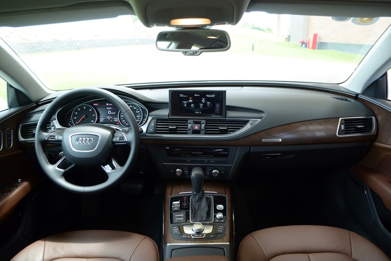 Trải nghiệm phong cách sang trọng, thể thao trên Audi A7 Sportback 2015